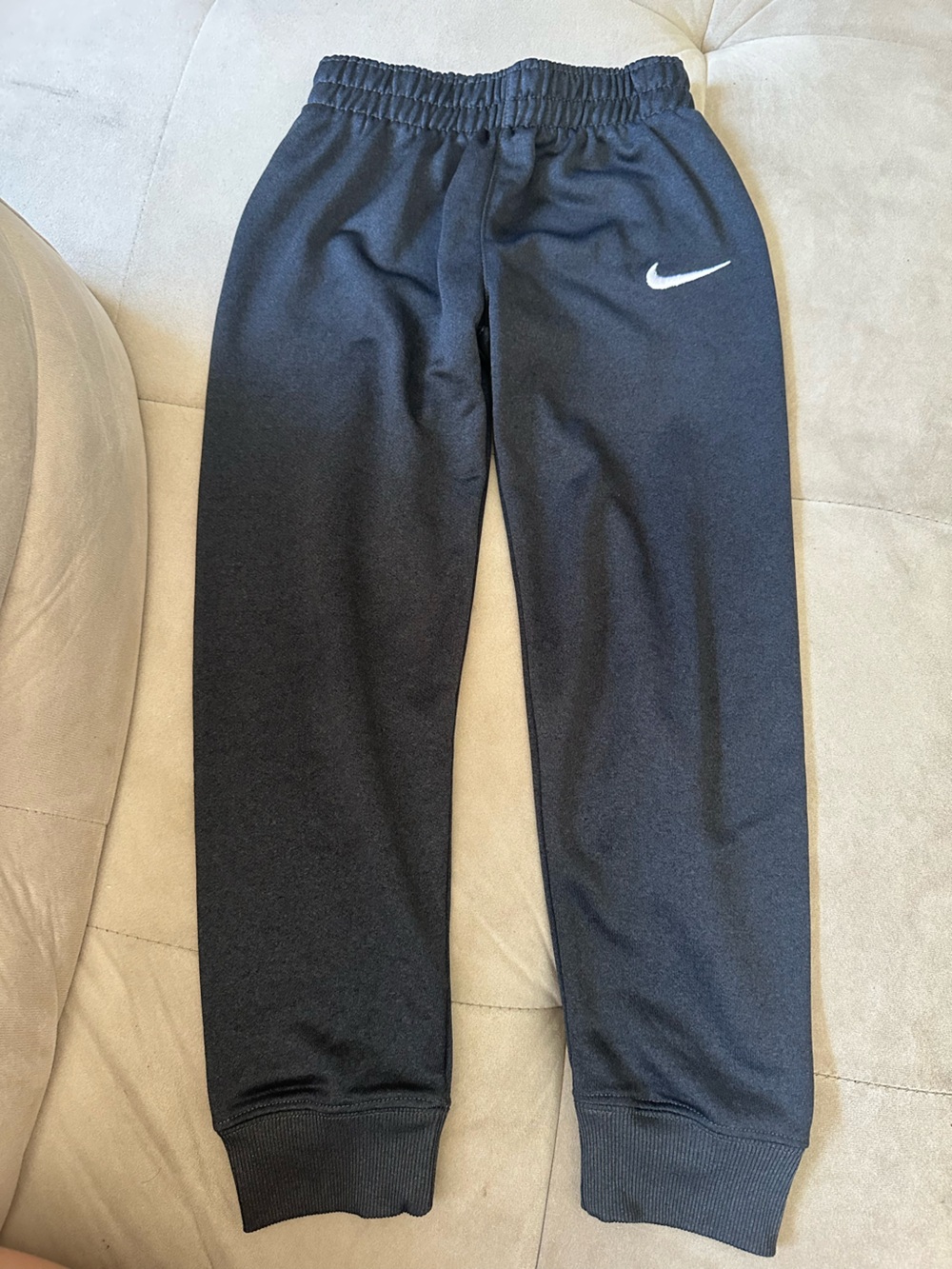 BOYS NIKE DRI FIT JOGGERS - preloved